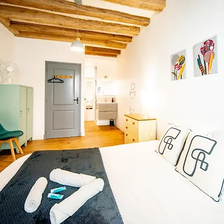 L'ecritoire - Hypercentre - Les Halles - Netflix Apartament Tours