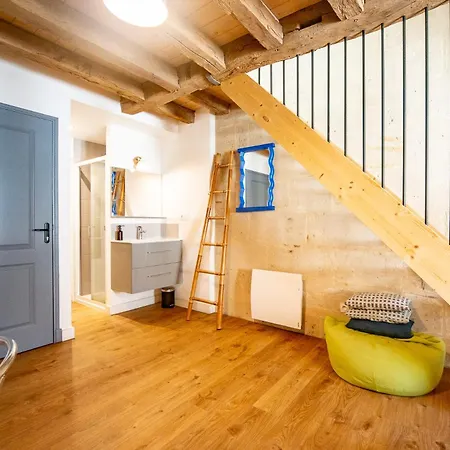 L'ecritoire - Hypercentre - Les Halles - Netflix Apartament *